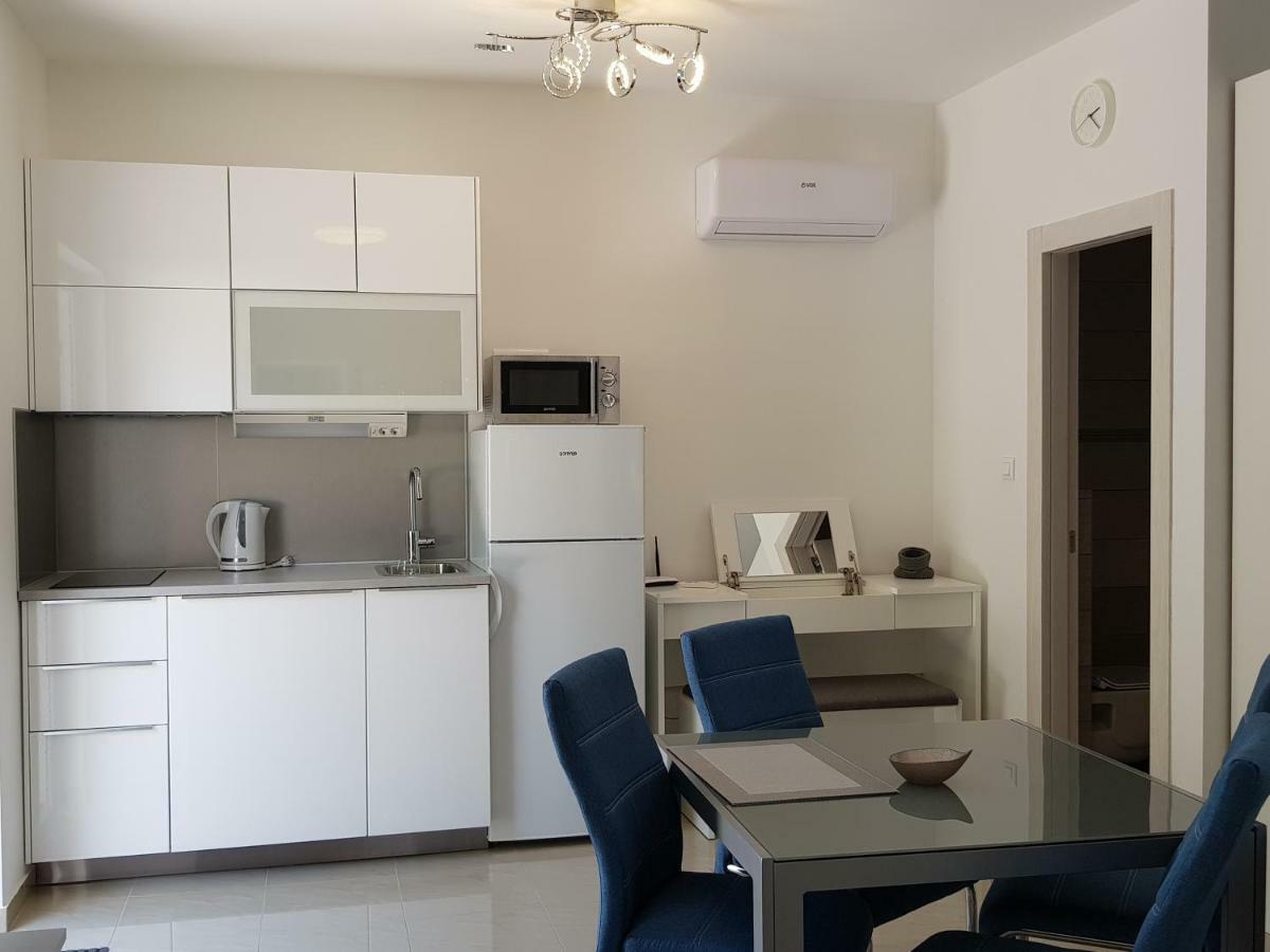 Evita Fazana Premium Studio Apartments Екстериор снимка